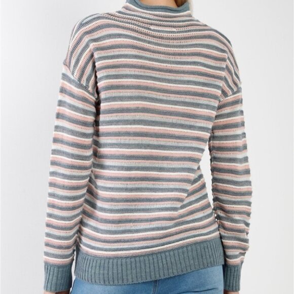 CASUAL DOLLZ Multi Color Woolen Striped Turtle Nec - Picture 7 of 7